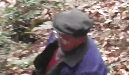 Bryce szereti, hogy családi porno film a nagy szőrös farok a kezében.