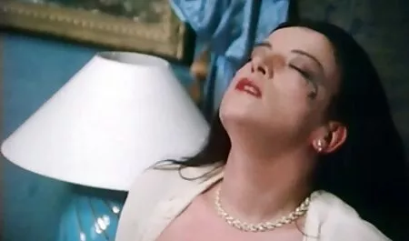 Brutálisan hisztérikus, a barátnője szexvideo teljes film tátongó seggét.