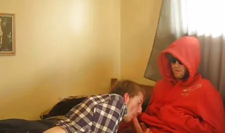 Szex-éhes dögös baszik rá kitörő seggét! online sex filmek