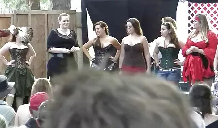 Az online xxx filmek első nagy fekete kakas, rendkívül kicsi Milf.