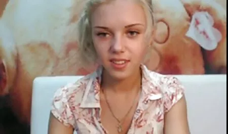 Ázsiai ribanc szar a szája, punci filmek Mély torok, szar a punci, akkor jön a szájába