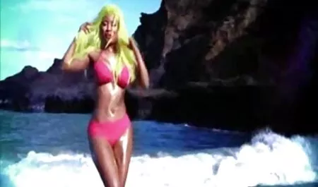 Lány, nagy cicik, fekete öltöny zentai Spandex szex videók letöltése baszik lány