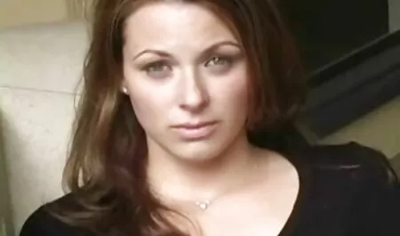 Lányok, nagy cicik, üljön a nagy kakas apa lánya sex video egy négyes Orgia