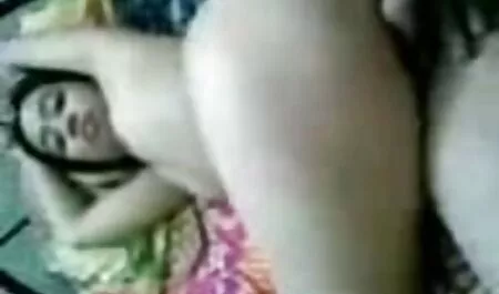 PornPros csók ülés válik szex videó film egy interracial