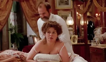 BBW levetkőzik, játszik vele kövér punci sex film magyarul