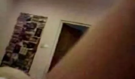 Kyler Moss michelle wild filmek szexi szopást adott neki.