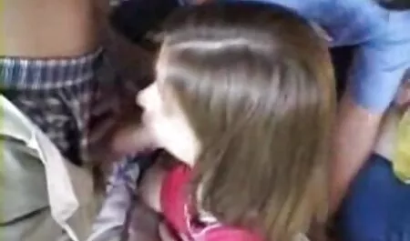 Gyönyörű anális szar arc két kakas szexx videok