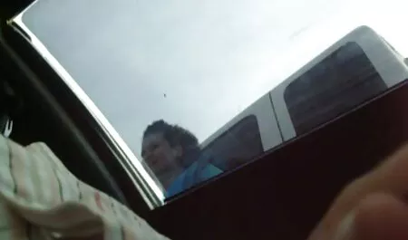 Inkább porno film ingyen a golyóival játszana?