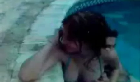 Ranch szerető, vicces szexuális csúzli. 2 * Cum Cumshot * ingyen családi pornó
