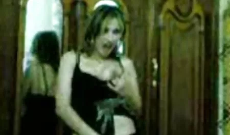 Ragyogó kemény pornó filmek tapasztalat a művészi brossokban
