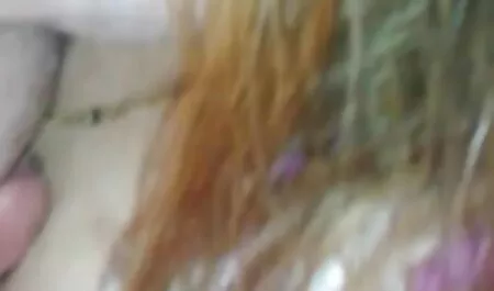 Minden természetes fiatal családi porno film nő ártatlannak tűnik,de szeret élni!