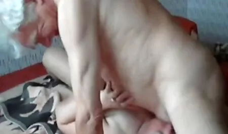 Leszbikus Rabszolga lesz papucs, míg Szobalány élvezetek porno anya és fia Hölgy